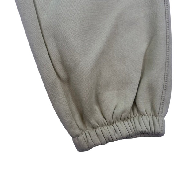 DR Essentials Pale Green Jogger‎ Sweatpants Medium NWT - Picture 8 of 16